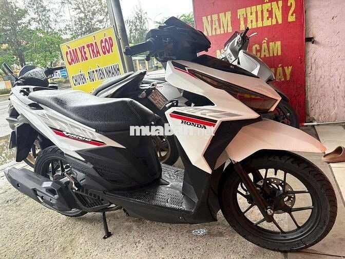 Vario 2018 125 banks