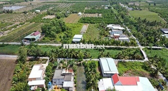 Quá đẹp, 1000m2 đất có 240m2 thổ cư View Kênh cực đẹp