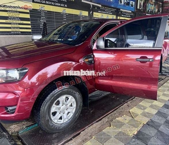 Ford Ranger XLS 2.2L 4x2 AT 2021 - 515 Triệu
