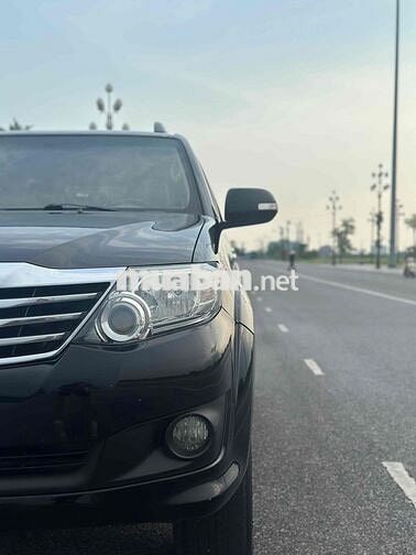 Bán Toyota Fortuner 2013 2.7V 4x2 AT