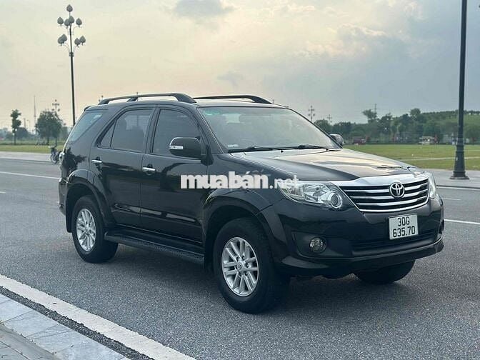 Bán Toyota Fortuner 2013 2.7V 4x2 AT