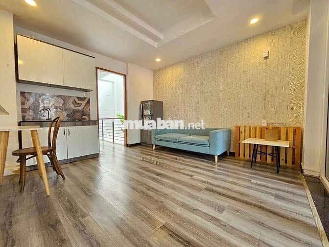 Căn Hộ 2PN 85m2, full nội thất, máy giặt riêng, gần chợ Bến Thành