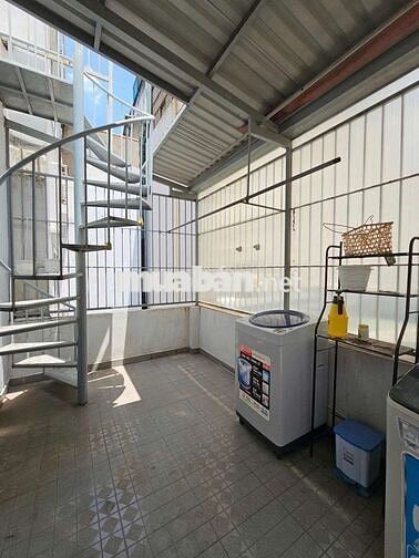 Căn Hộ 2PN 85m2, full nội thất, máy giặt riêng, gần chợ Bến Thành