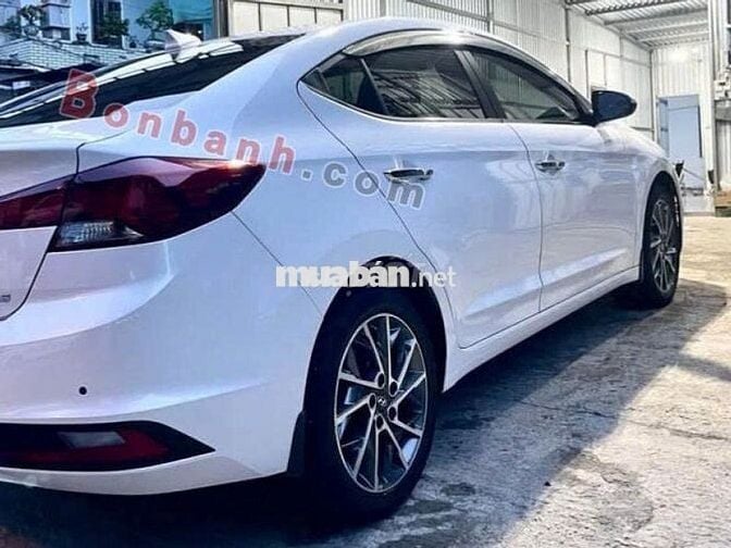 Hyundai Elantra 2021 2.0 AT - 38500 km