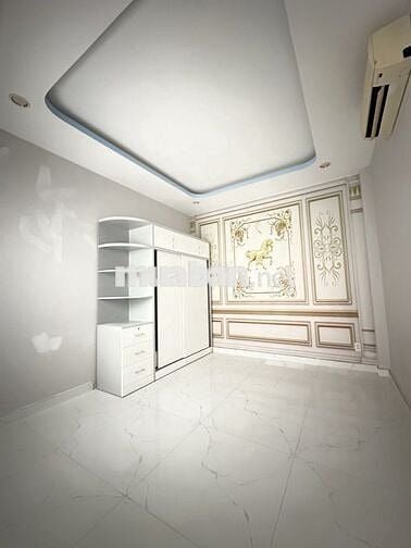 Nhà phố sổ riêng. Mặt tiền hẻm chính 8m. 3Pn. Chính chủ. Htr bank