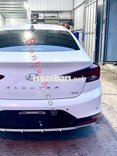 Hyundai Elantra 2.0 AT 2021 - 515 Triệu