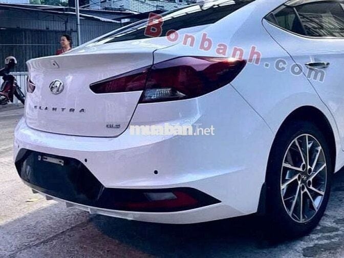 Hyundai Elantra 2021 2.0 AT - 38500 km