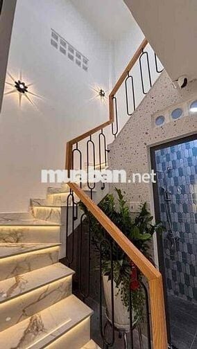 NHÀ 2 TẦNG 3PN •PHÚ NHUẬN CHỈ 5T95 . SHR . MỚI ĐẸP
