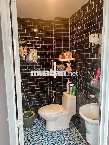 Xe hơi đậu cửa, Nhỉnh 4t, Vừa ở vừa KD hoặc cho thuê,1 trục Lê Đức Thọ