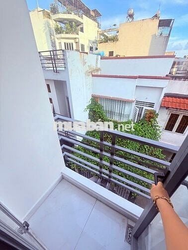 Bán nhà Bình Long, 20m2, 4 tầng, ngang 4m, giá 3 tỷ