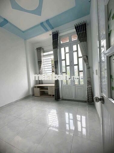 CHÍN CHỦ CẦN BÁN NHÀ MẶT TIỀN HẺM 6 M,dt 24 m , nhà 1 tr+1l giá1,250 t