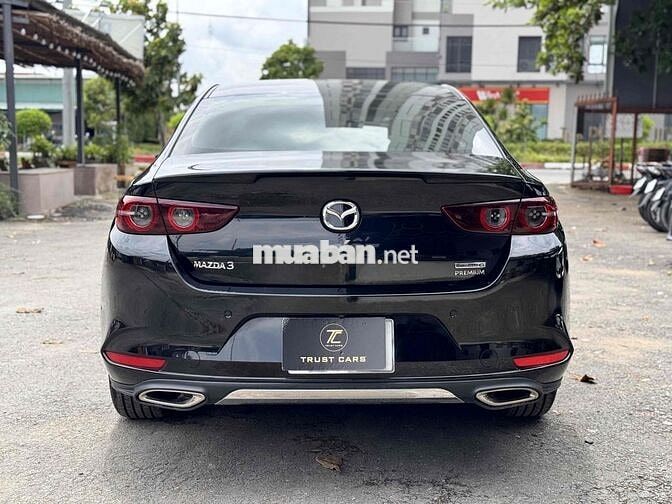 Mazda 3 2022 1.5L Premium - 12000 km