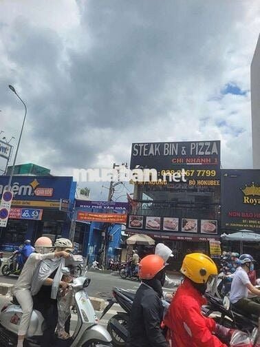 324/38/4 Phan Văn Trị 4x13 Dt đất 52m2, 3 PN 4WC mặt tiền khu nội bộ
