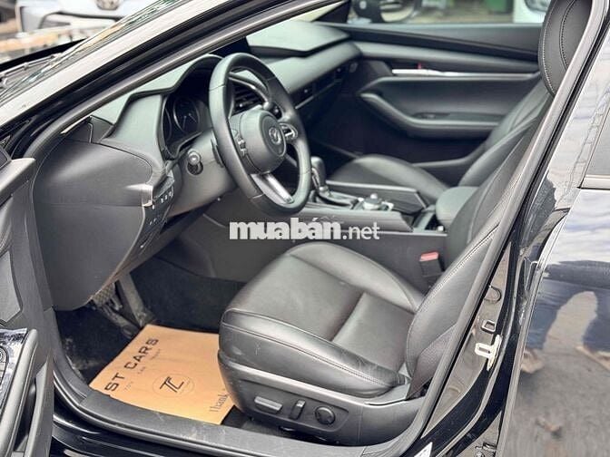 Mazda 3 2022 1.5L Premium - 12000 km
