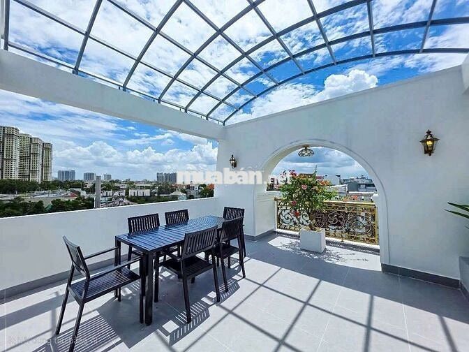 NHÀ PHỐ ,2 LẦU ,SÂN THƯỢNG 4PN,6WC