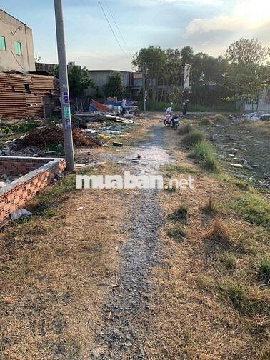 Đất Rạch Cầu Suối, phía sau khu đồng danh