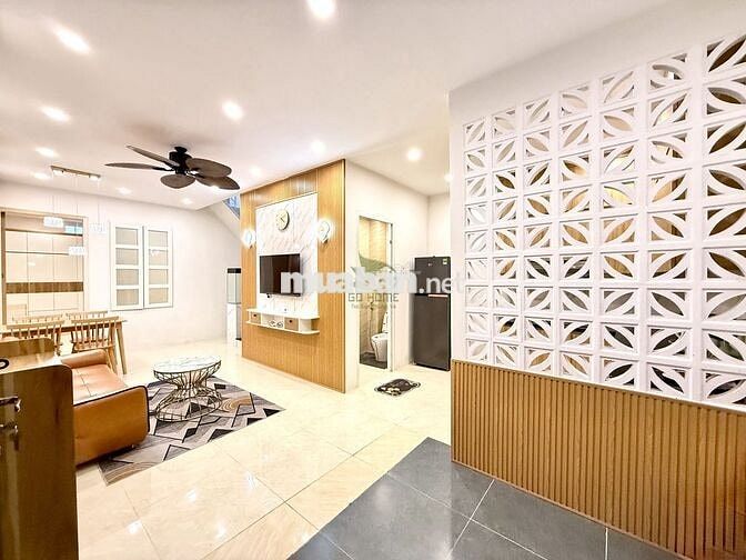 NHÀ 3 PHÒNG NGỦ FULL NỘI THẤT HẺM TTTP GIÁ 12 TRIỆU/THÁNG