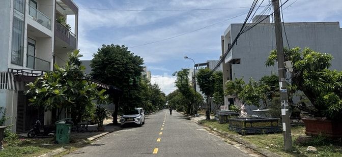 90m2/7,5 tỷ đường Nguyễn Đình Trân,sát Bãi Tắm Sơn Thủy