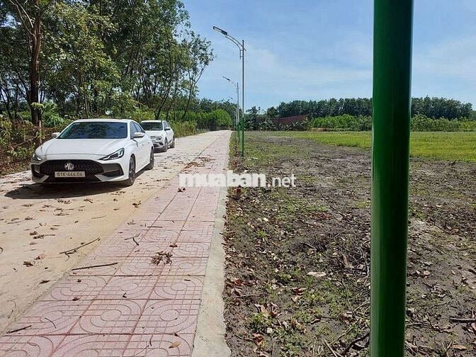 Mới mua lô đất đẹp tại Chơn Thành, tìm hàng xóm ở chung, giá cả hợp lý