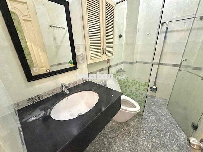 CĂN HỘ 1PN BAN CÔNG, THANG MÁY, NGAY PHAN XÍCH LONG PN