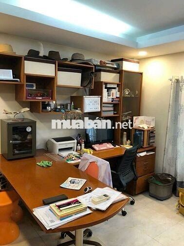 Cho thuê nhà mới 2 lầu (4pn, 4wc) full nội thất, đs Tân Quy, Q7