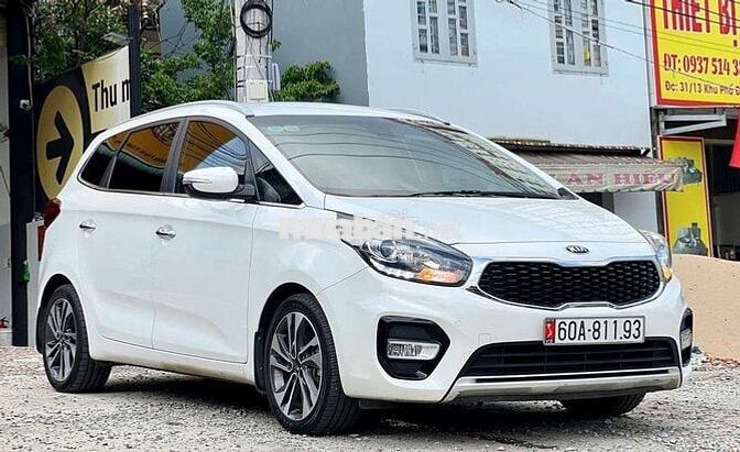 SIÊU LƯỚT Kia Rondo AT 2020 Deluxe - 24000 km
