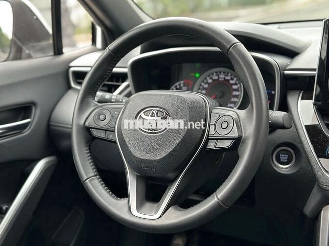 Toyota Corolla Cross 2023 1.8V - 29,000 km. 1 chủ.