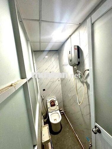Cho thuê căn hộ 2 phòng ngủ diện tích lớn giá rẻ tại Bình Thạnh đầy đu