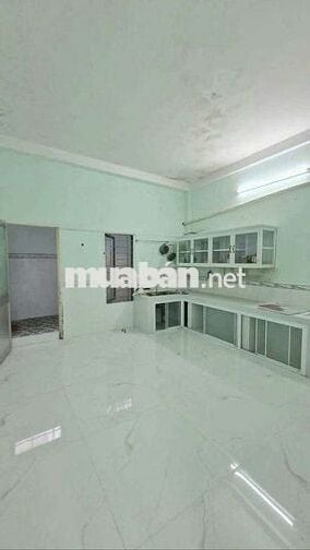 Nhà 1 trệt 1 lầu, 2pn, 2wc, 1pk, 740tr Chợ Hưng Long Bình Chánh