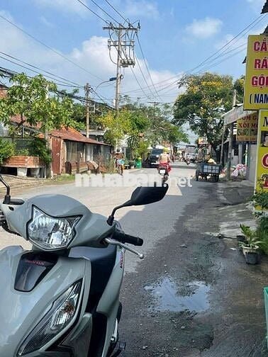NHÃ SHR MẶT TIỀN ĐƯỜNG THÍCH HỢP MUA BÁN