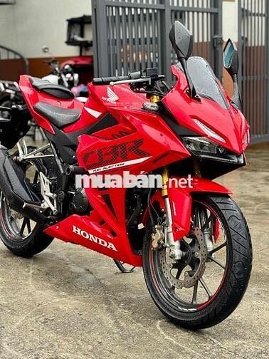 Honda CBR150R đẹp zin keng lướt, chính chủ gia re