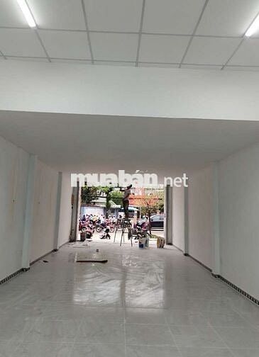 Bán nhà mặt phố Nguyễn Ảnh Thủ Q12, 5x26 vỉa hè 10m tiện kinh doanh