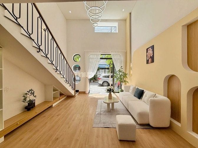 BÁN NHÀ TRỊNH QUANG NGHỊ Q8 SÂT BÊN BÌNH CHÁNH GIÁ 1TỶ250TR SHR 
