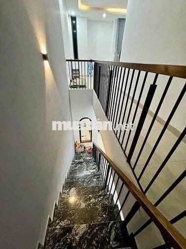 Cần thanh lí gấp căn nhà 1tỷ560 triệu kế bên chợ Phú Lợi Q8