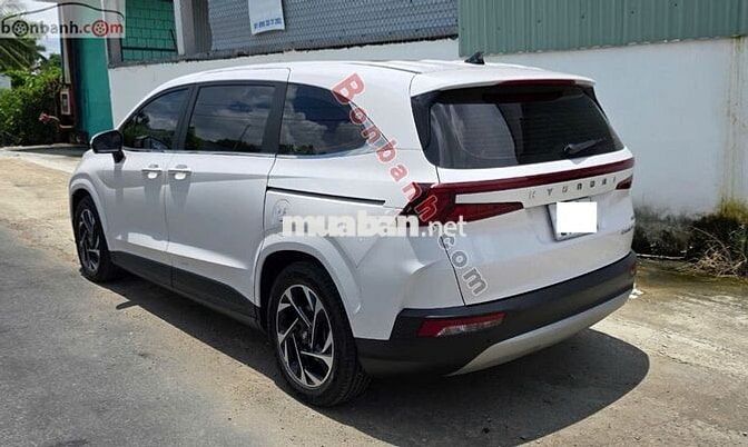 Hyundai Custin Cao Cấp 2.0T 2023 - 819 Triệu