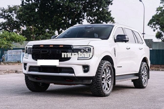 Ford Everest Titanium+ 2.0 AT 4x4 2024 - 19000 km