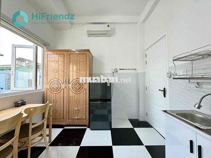 Căn hộ mini Full nội thất thang máy Dương Bá Trac Q8 có ban công nhỏ