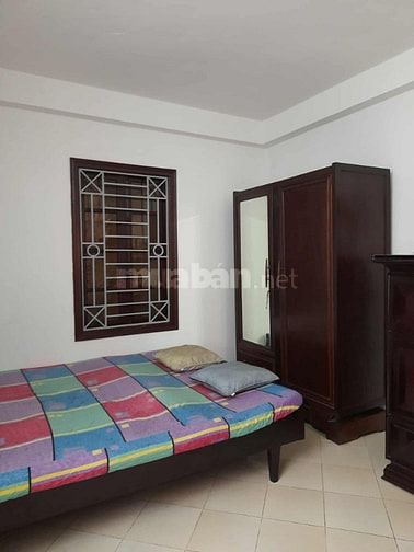 Cho thuê cả nhà biệt thự thoáng, diện tích cả sân 76m2, phố Lâm Du
