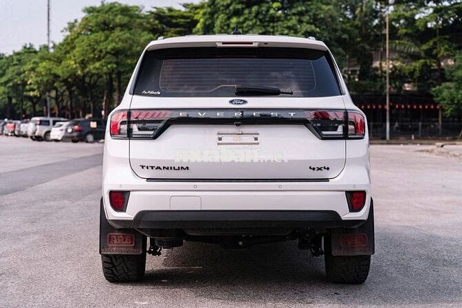 Ford Everest Titanium+ 2.0 AT 4x4 2024 - 19000 km
