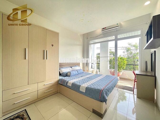 Căn hộ quận 4, bancol đón nắng, gần Đại học Luật, Nguyễn Tất Thành