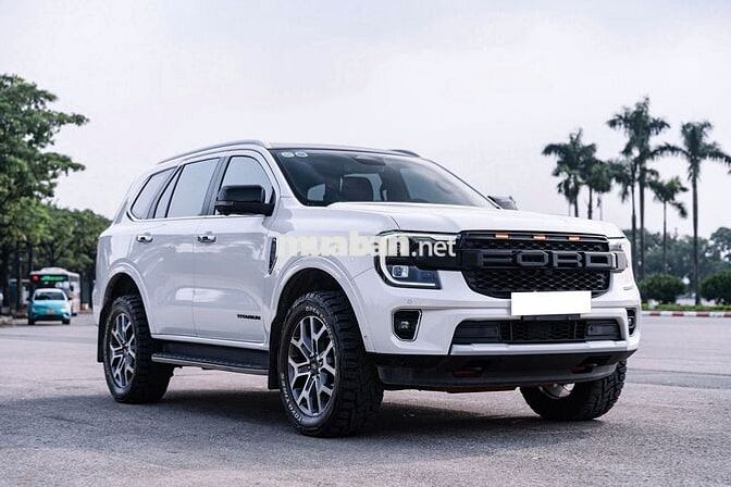 Ford Everest Titanium+ 2.0 AT 4x4 2024 - 19000 km
