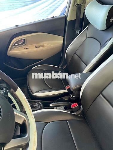 Kia Rio 2016 1.4 AT Sedan - 120000 km