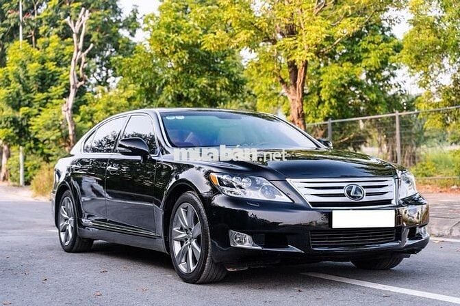Lexus LS 600hL 2010 - 98000 km