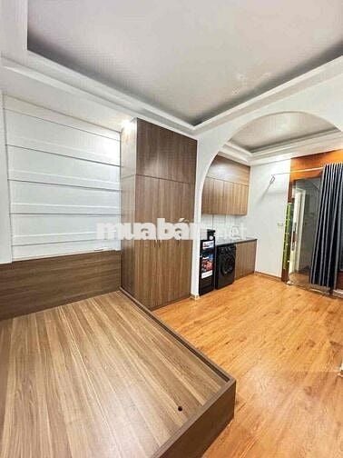 PHẠM VĂN ĐỒNG - CCMN 6 TẦNG - CHO THUÊ DÒNG TIỀN