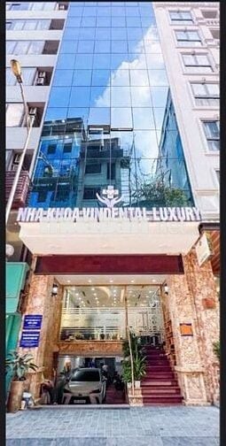 Tôi cần bán Tòa nhà Duy Tân 10tầng thang máy full nội thất.