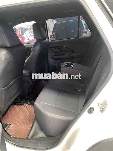 Toyota Yaris Cross 2024, xe hot, ưu đãi hấp dẫn