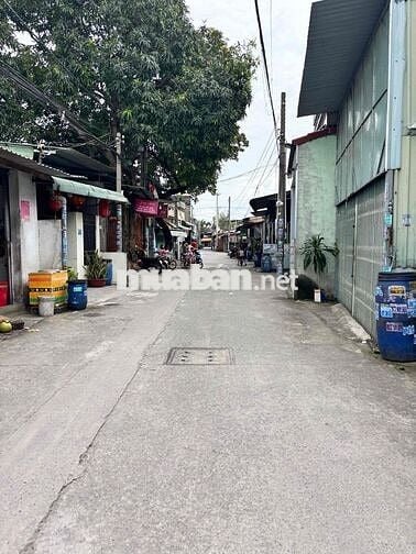 Bán Nhà 2 Tầng Dĩ An,60m2, Ngõ rộng xe hơi tránh, SHR , Chỉ hơn 3 tỷ