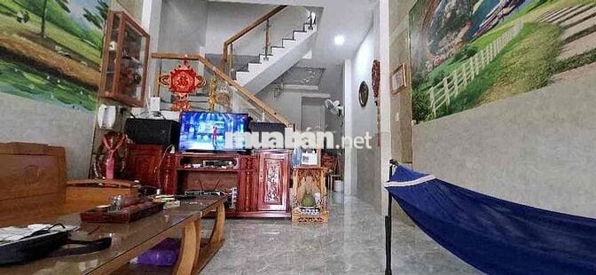Bán Nhà 2 Tầng Dĩ An,60m2, Ngõ rộng xe hơi tránh, SHR , Chỉ hơn 3 tỷ