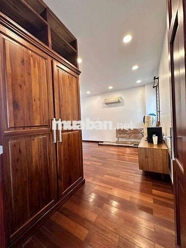 Nhà Chín Chủ Cho Thuê 7,5x18 2Lầu 5pn 6wc