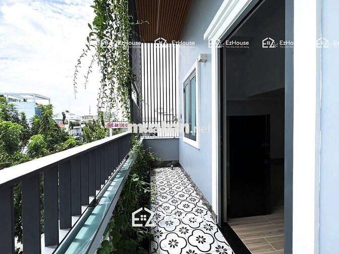 Gác - Ban công full nội thất không giới hạn người ở - gần sân bay